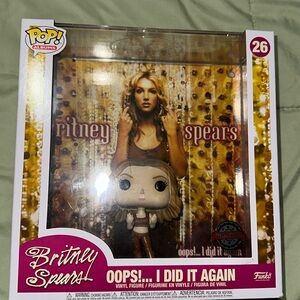 Britney Spears, oops I did it again special edition Hard case Funko pop